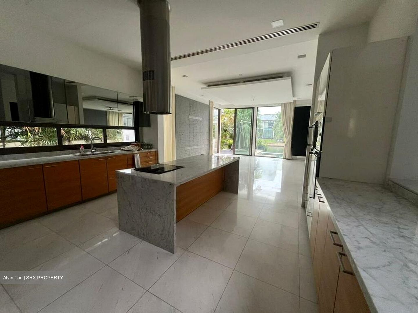 Ocean Drive (D4), Detached #581140211